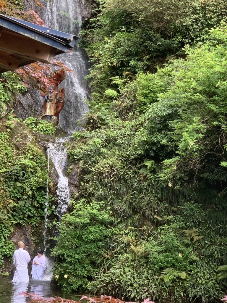 R7滝行と護摩祈祷会10_不動院_不動閣